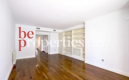 Planta baja cerca estación Sant Cugat