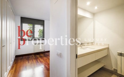 Planta baja cerca estación Sant Cugat