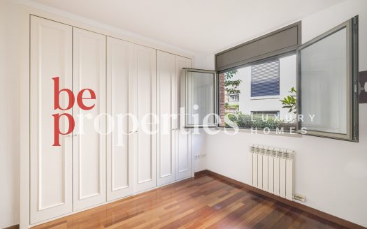 Planta baja cerca estación Sant Cugat