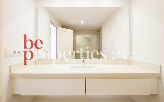 Planta baja cerca estación Sant Cugat