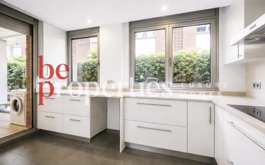 Planta baja cerca estación Sant Cugat