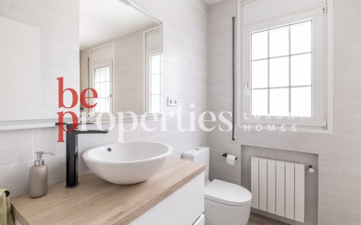 Chalet en Arxius, reformado con muebles