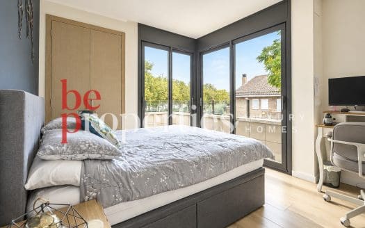 Casa de diseño semi nueva
