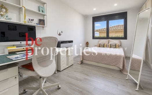 Rubí, casa seminueva en planta